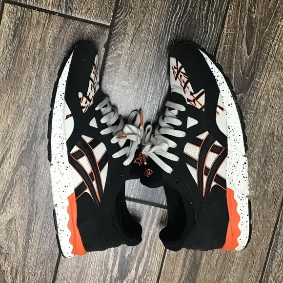 Asics - Picture 2 of 5